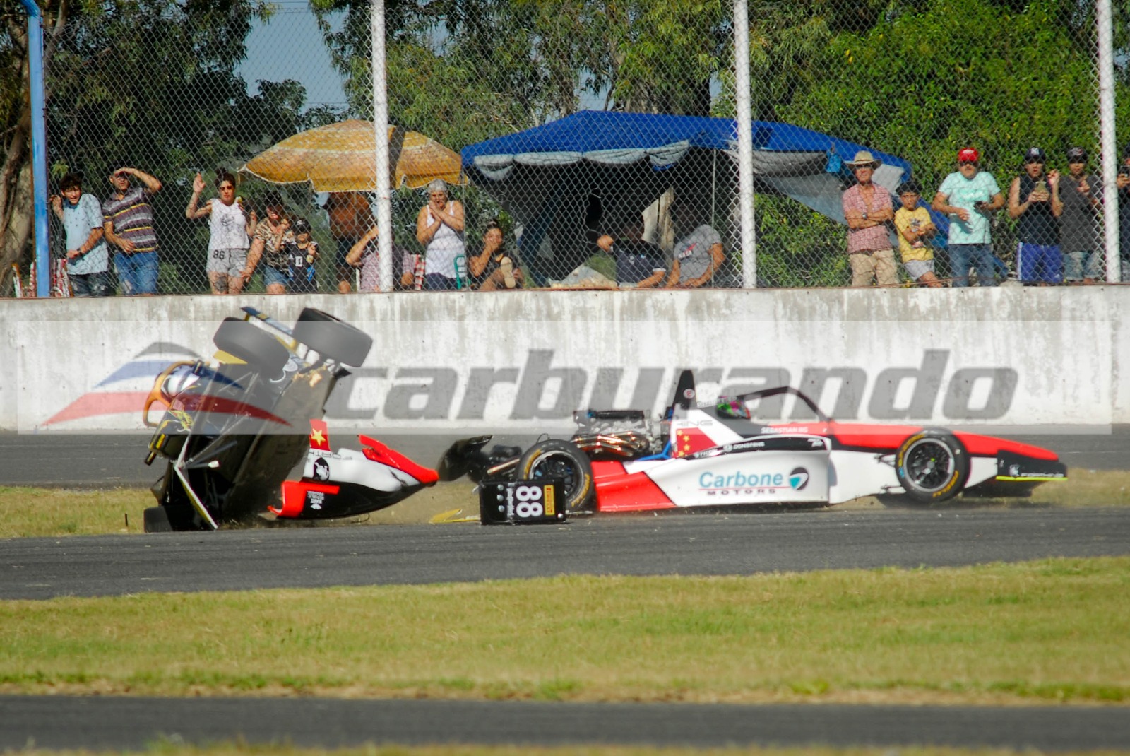 Imágenes exclusivas del accidente de la Fórmula Nacional: WhatsApp Image 2023-03-19 at 10.42.04 (1).jpeg